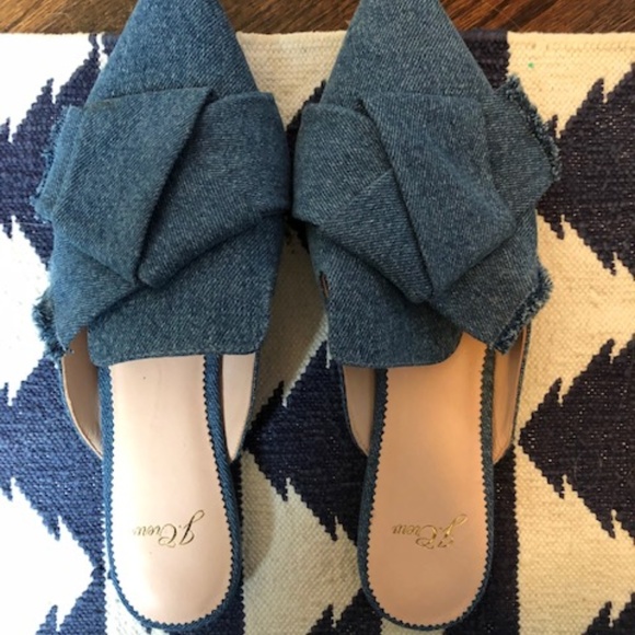 J Crew Pointed Toe Slides in Denim - Picture 2 of 3